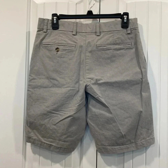Old Navy shorts - Picture 2 of 4